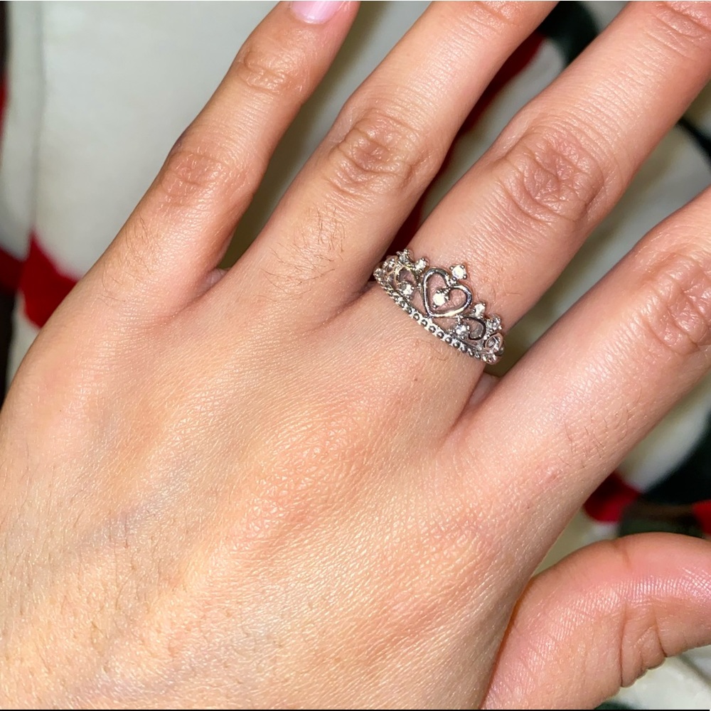 Tiara Ring